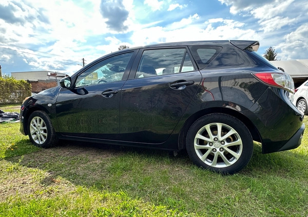 Mazda 3 cena 16500 przebieg: 226431, rok produkcji 2010 z Warszawa małe 121